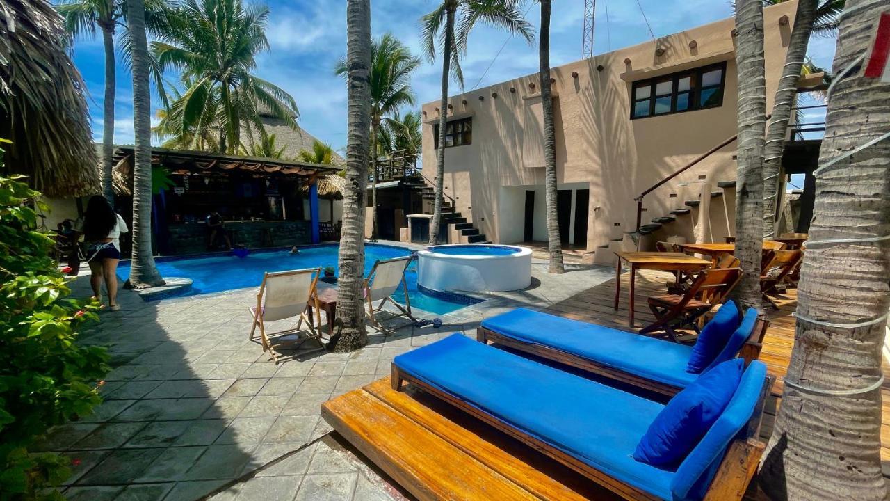 Johnnys Place Hotel Monterrico Ngoại thất bức ảnh