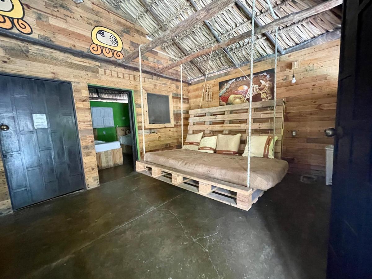 Johnnys Place Hotel Monterrico Ngoại thất bức ảnh