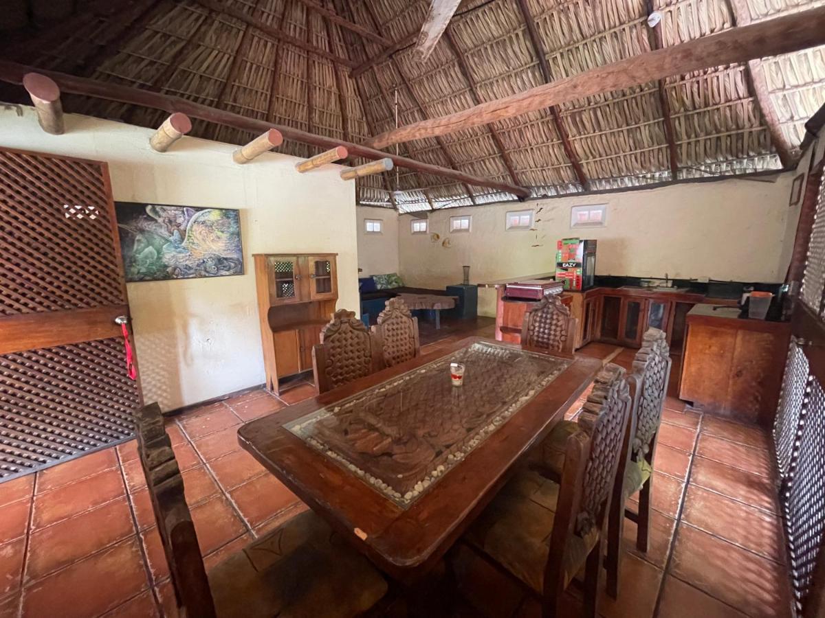 Johnnys Place Hotel Monterrico Ngoại thất bức ảnh