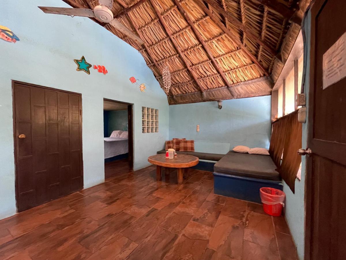 Johnnys Place Hotel Monterrico Ngoại thất bức ảnh