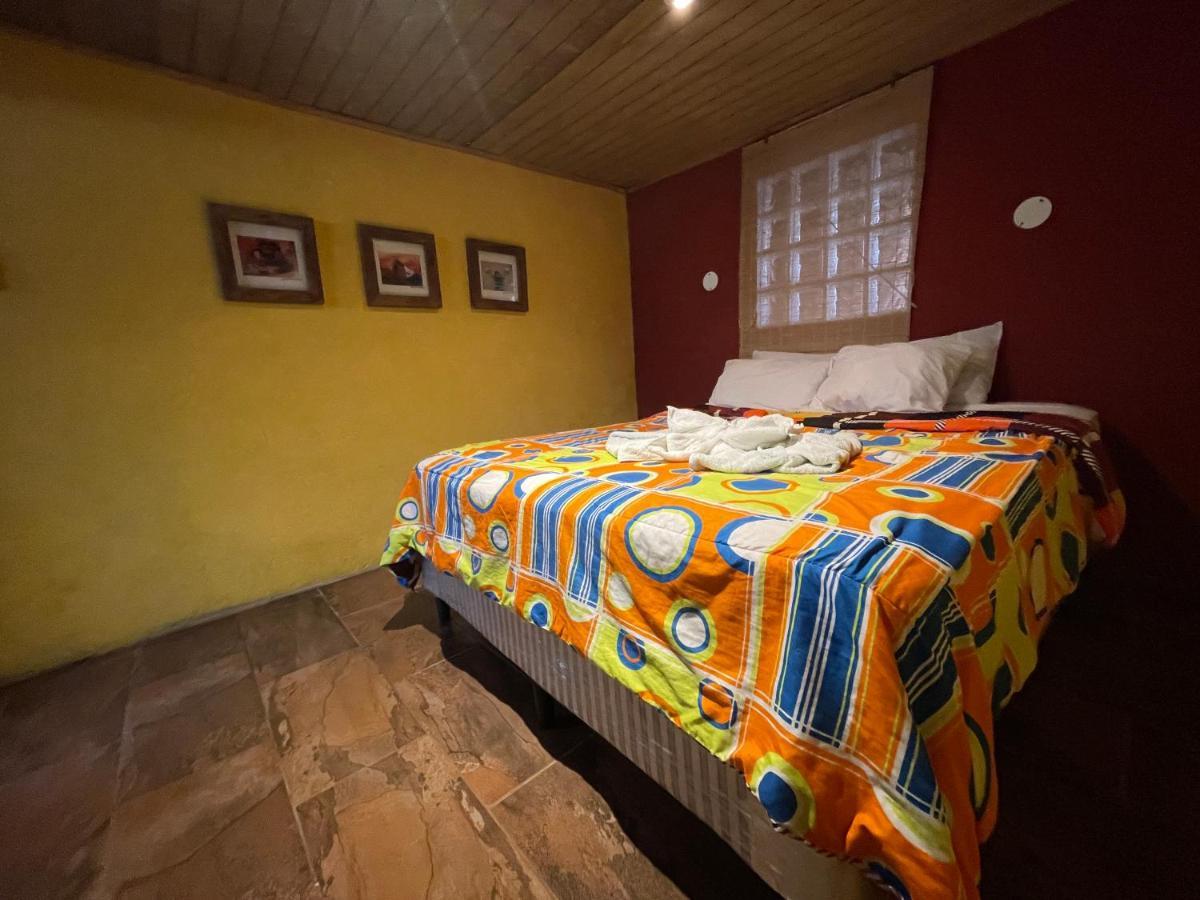 Johnnys Place Hotel Monterrico Ngoại thất bức ảnh