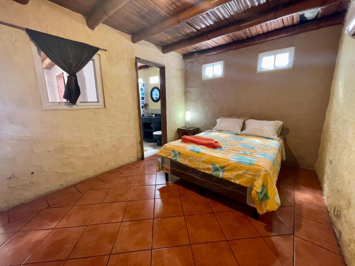 Johnnys Place Hotel Monterrico Ngoại thất bức ảnh