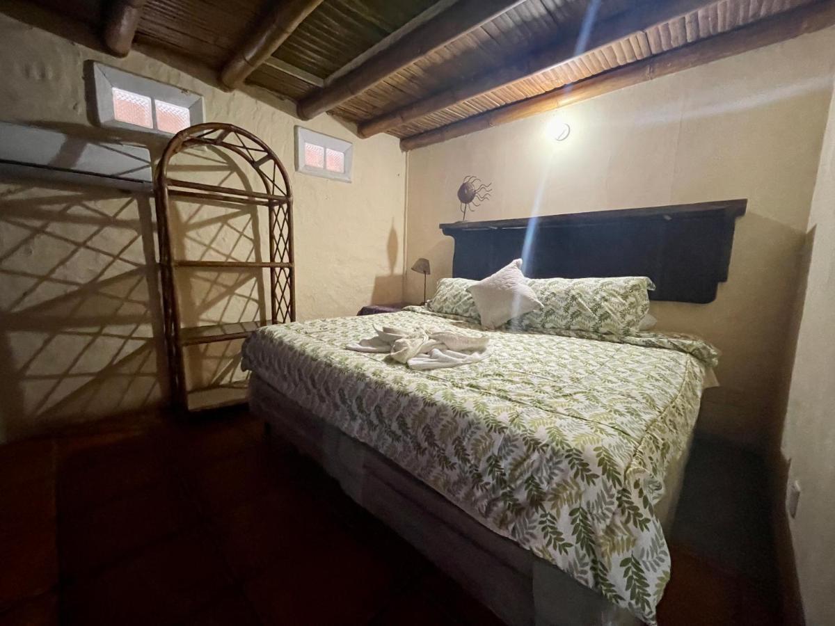 Johnnys Place Hotel Monterrico Ngoại thất bức ảnh
