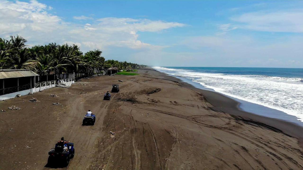 Johnnys Place Hotel Monterrico Ngoại thất bức ảnh