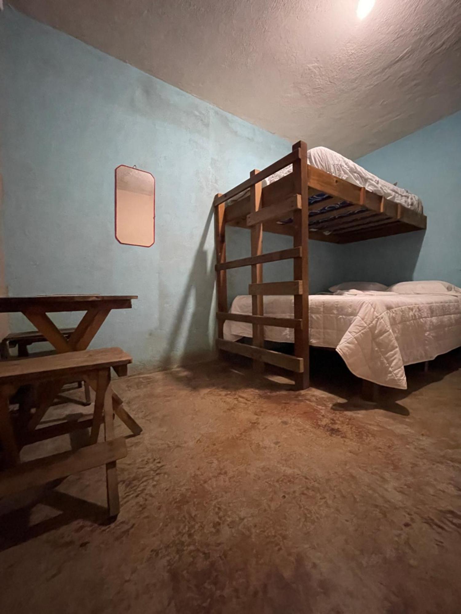 Johnnys Place Hotel Monterrico Ngoại thất bức ảnh